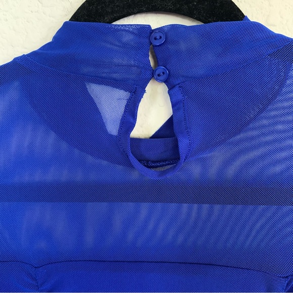 Mesh Cold Shoulder Bodycon Dress - Picture 10 of 16